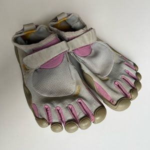 Vibram Women Shoes